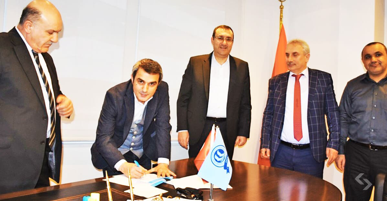 İstanbul Halk Ulaşım ve KMK Bilgi Teknolojileri A.Ş. İle Dev Bir Yazılım Anlaşması İmzalayarak Esnafa Yenilikçi Bilgilendirme Sistemi Sunuyor